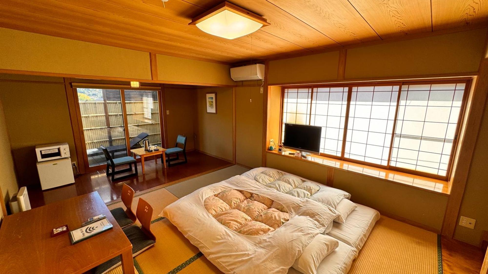 Ryokan Yamanami Yufu Eksteriør billede